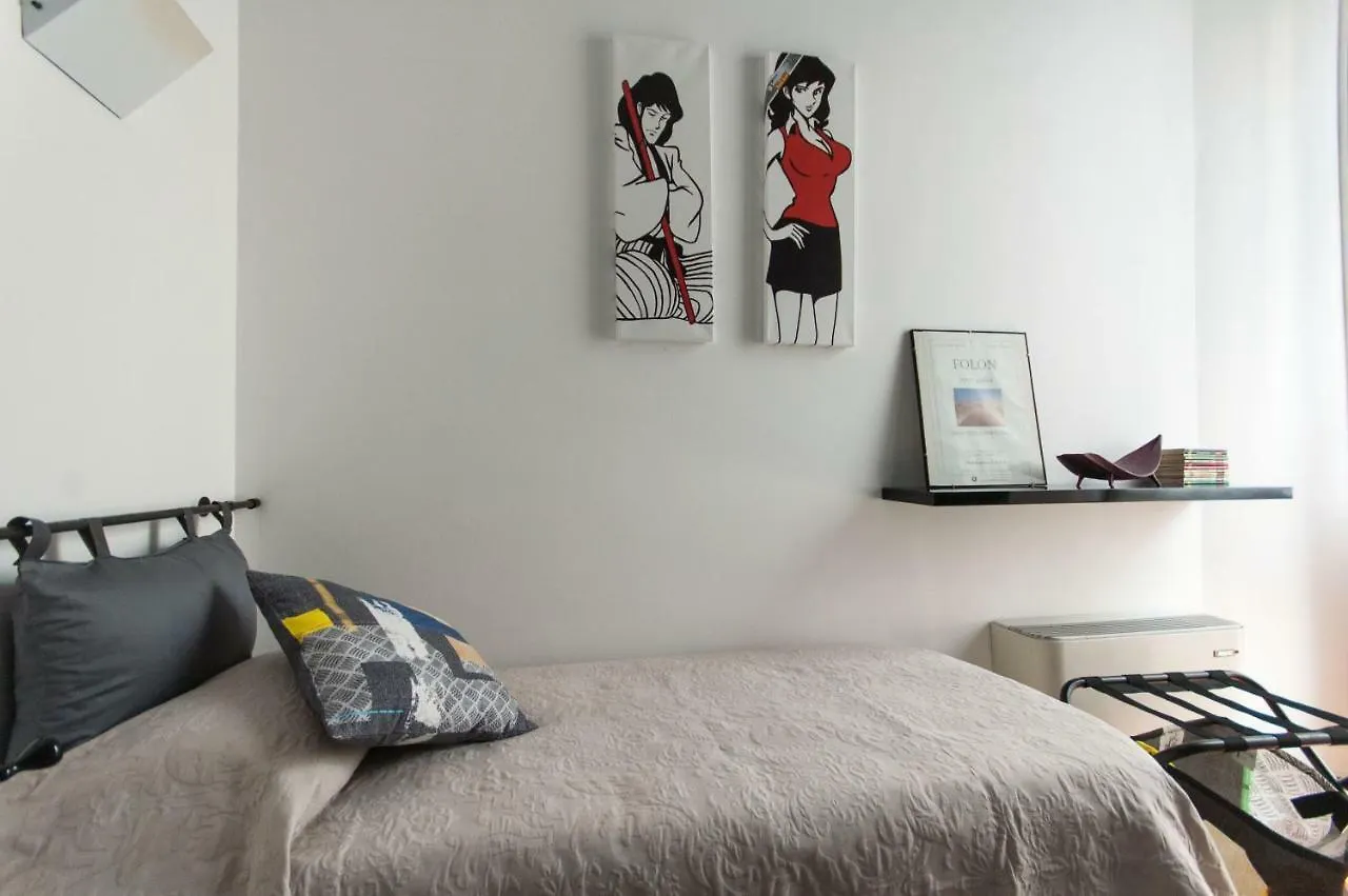 Fancy Blue Duomo Duplex Apartement Milano Lejlighed