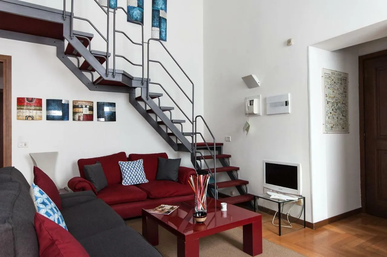 Apartment Fancy Blue Duomo Duplex Apartement Milan